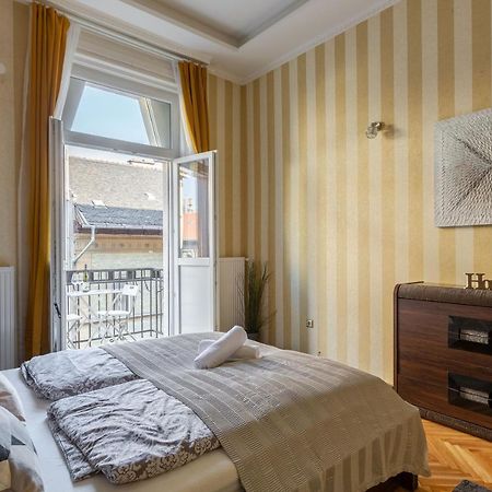 Luxury Downtown Home By Anna Budapest Exterior photo